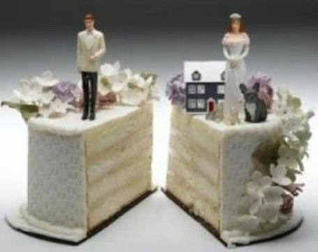 Salta il matrimonio e lui perde metà casa