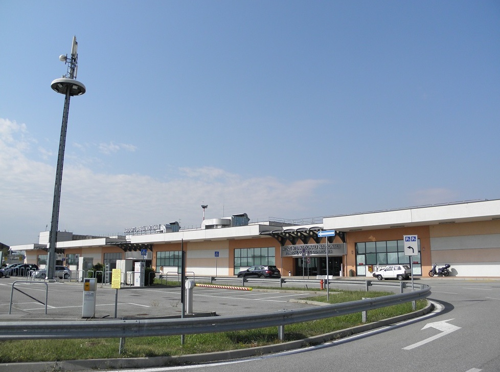 Save chiude il primo trimestre in positivo