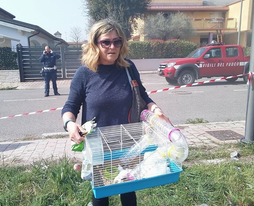 Scoppia un incendio, sfiorata la tragedia