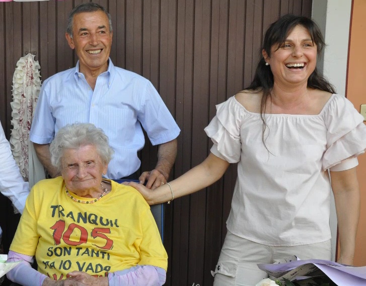 Semplicità e musica, l’elisir di Emilia Rosa