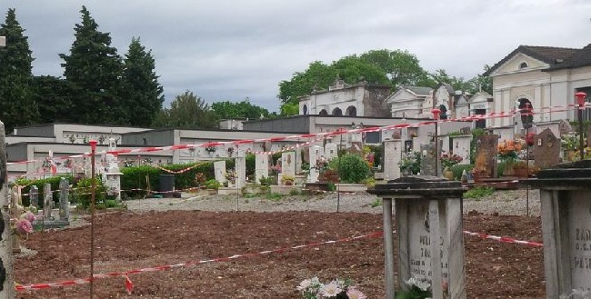 Sindaco denunciato dalla famiglia della salma riesumata per sbaglio