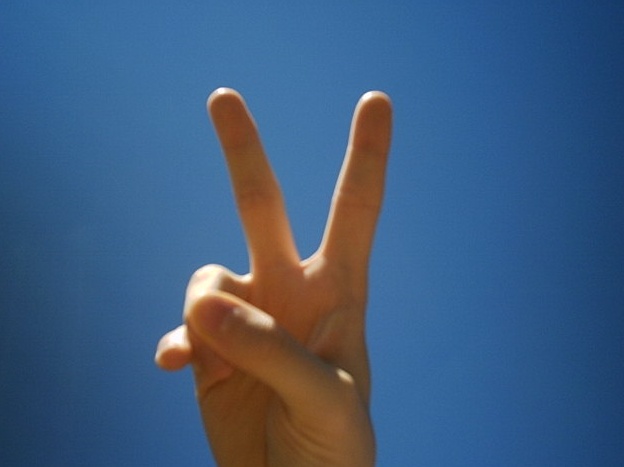 Social network, hacker rubano impronte digitali dalle foto