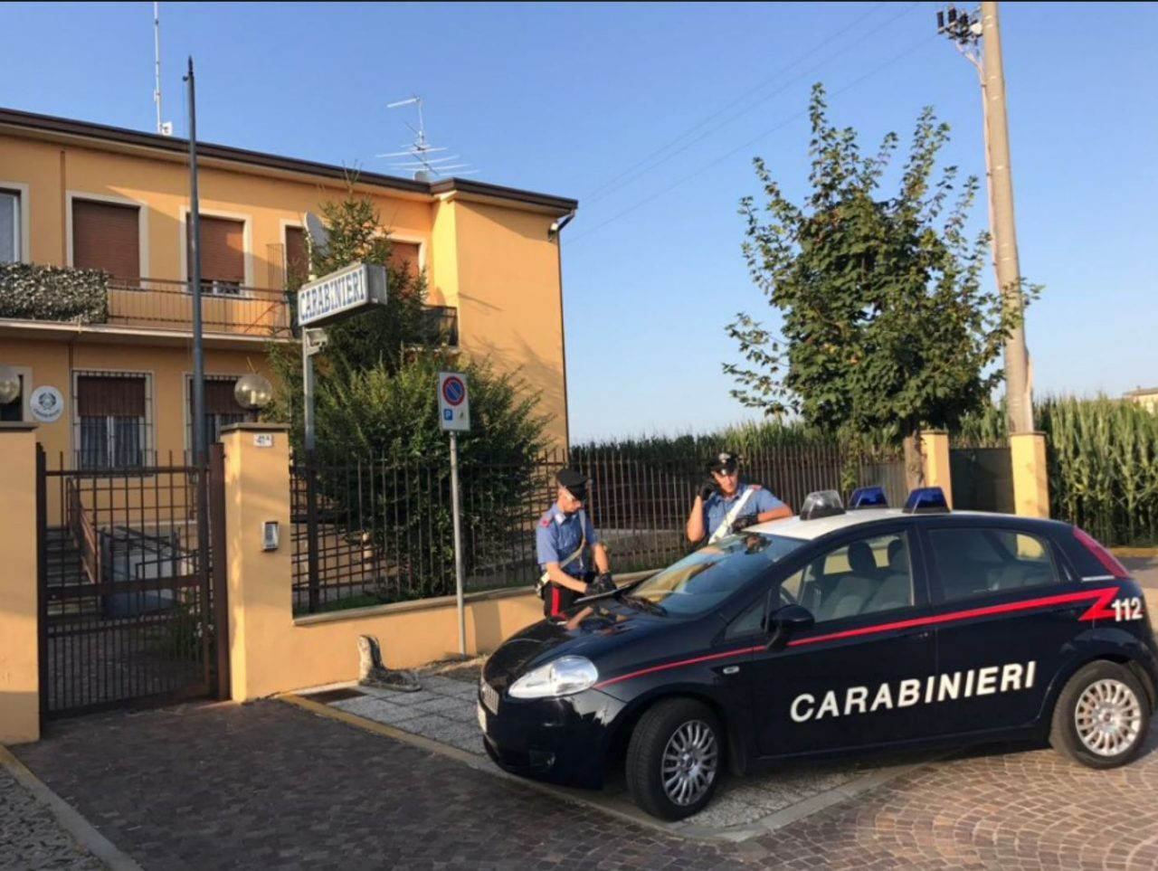 Spaccio droga: in manette tre vent’enni italiani