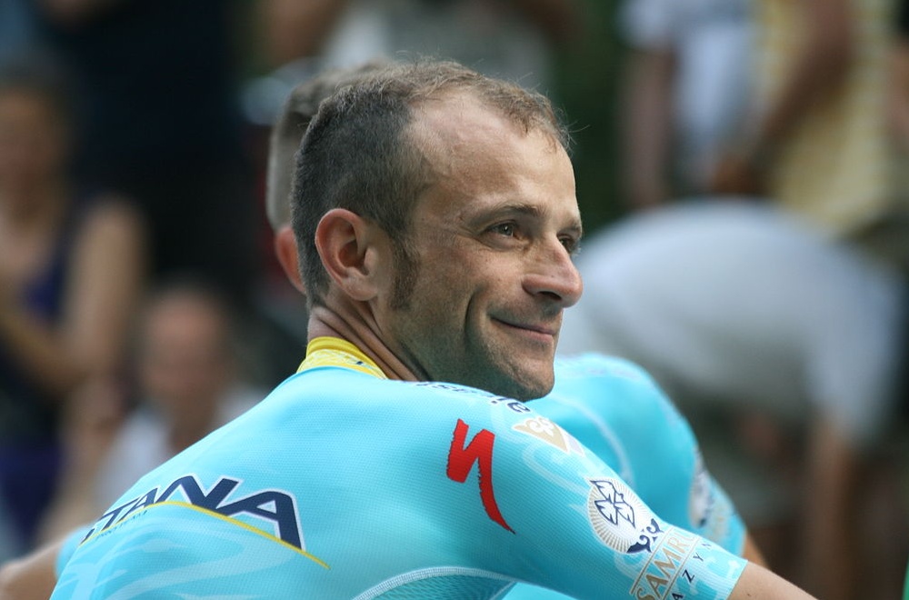 Travolto in bicicletta, muore ciclista professionista