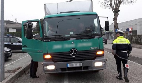 Truffa dell’asfalto, la banda attiva anche nella nostra provincia