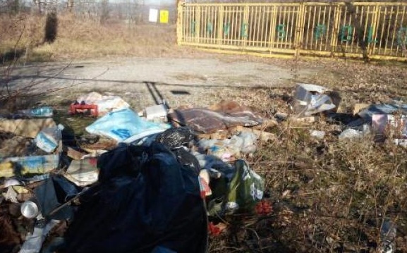 Via Monte Pasubio o via dell’inciviltà?