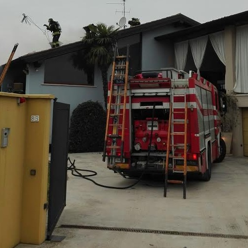 Vighizzolo: casa salvata dalle fiamme