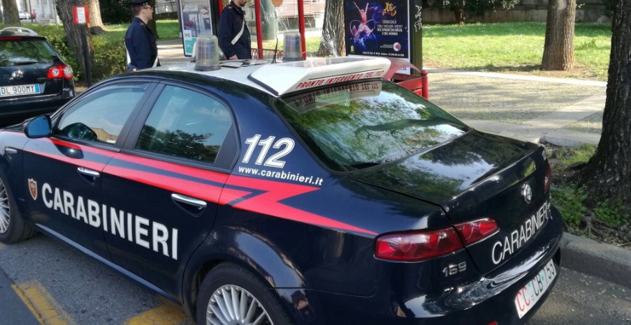 “Voglio casa, lavoro e documenti o mi butto”