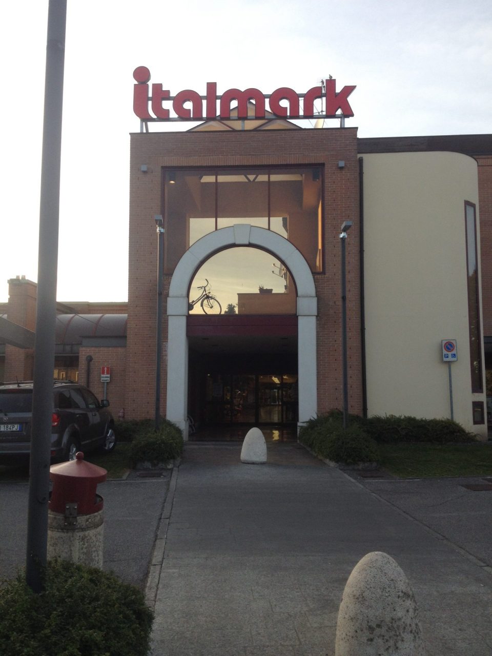 Italmark ricorre al Tar contro il Comune e l’Aldi