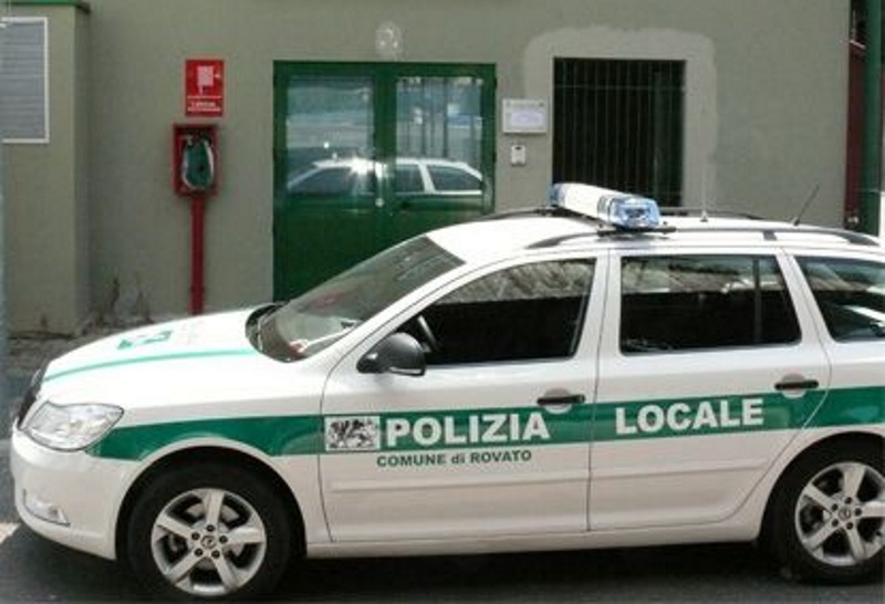 Inseguito e arrestato uomo in fuga da posto di blocco