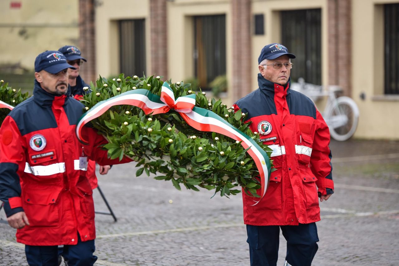 Tricolore nelle piazze per l’anniversario di Vittorio Veneto