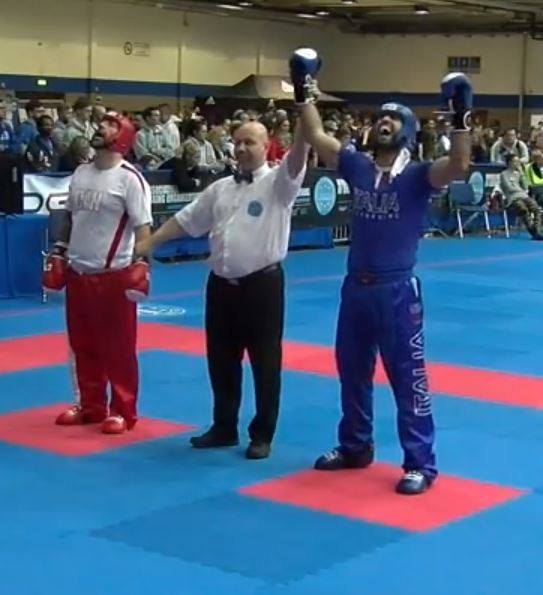 Maestro campione ai Mondiali di Kickboxing