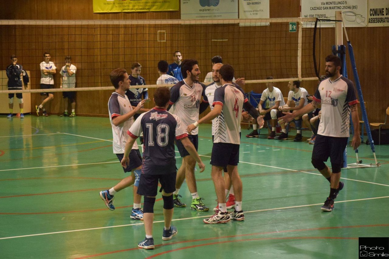 Volley Cazzago trionfa e scala la classifica