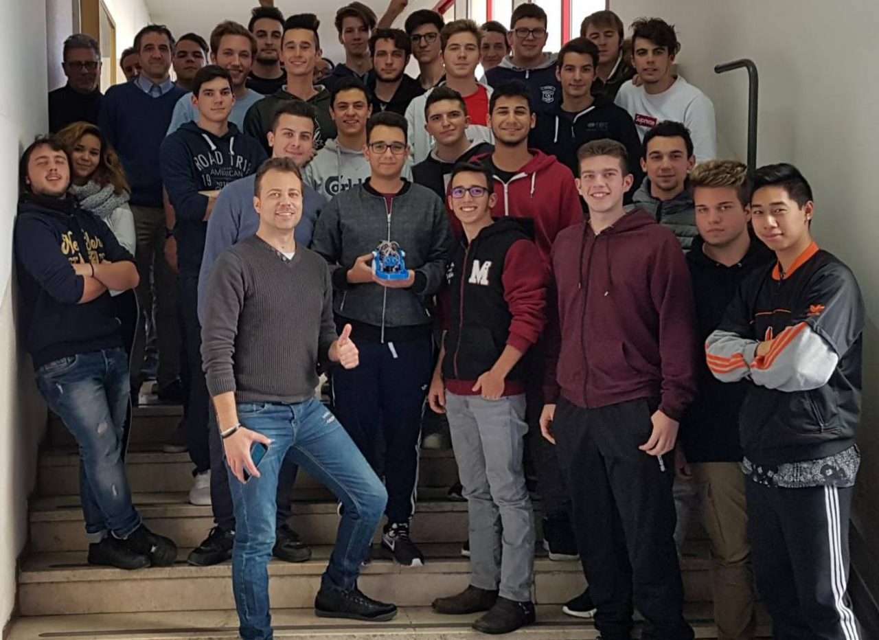 L’istituto Cerebotani vince le olimpiadi robotiche