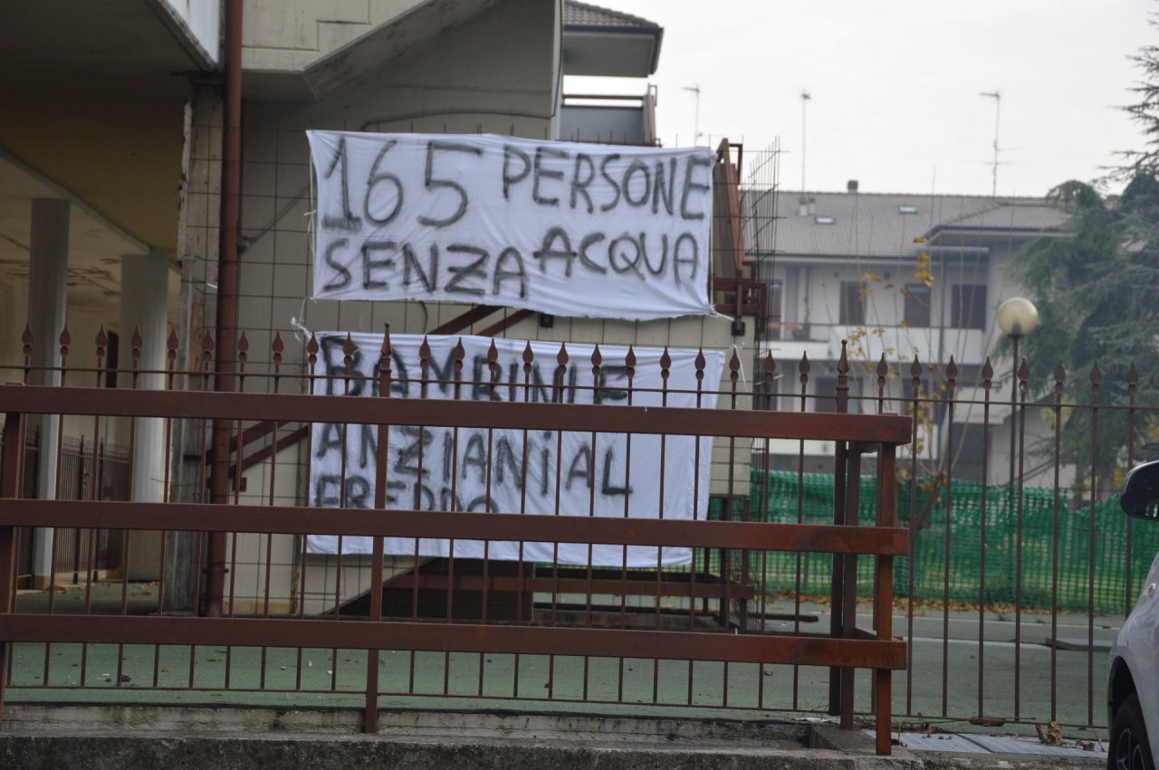 Condominio senz’acqua bambini e anziani al freddo