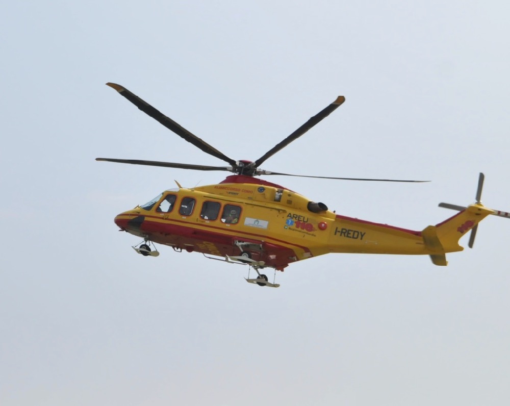 Autocarro ribaltato, code tra Desenzano e Sirmione