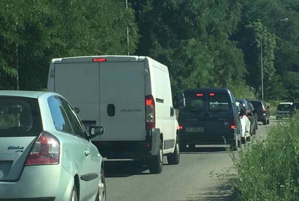 A22: code al casello di Affi