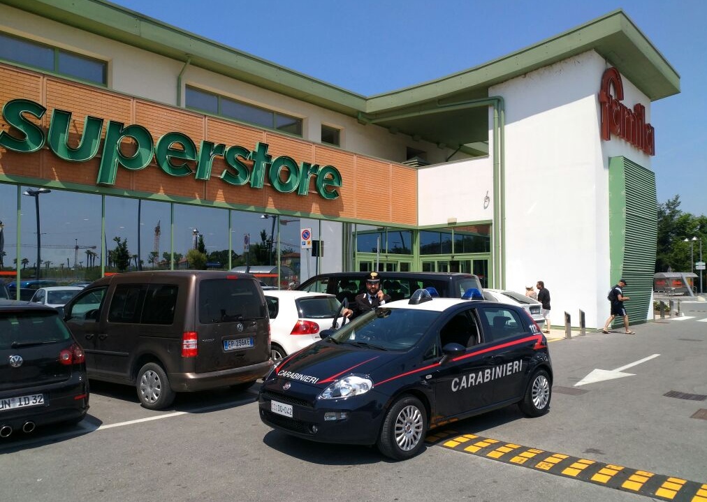 ARRESTATI DUE TACCHEGGIATORI