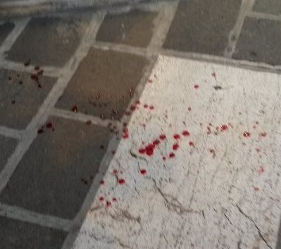 Accoltellato in piazza Duomo a Desenzano, fermato l’aggressore: i fatti