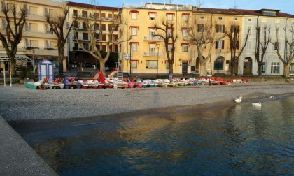 Addio spiaggia Feltrinelli, le polemiche