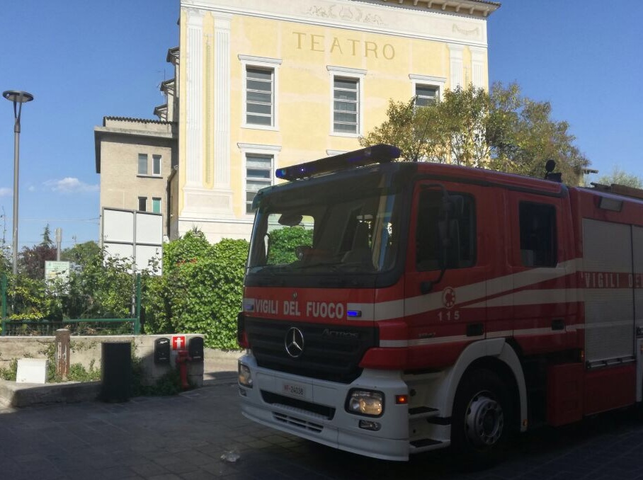 Allarme fuga di gas in centro