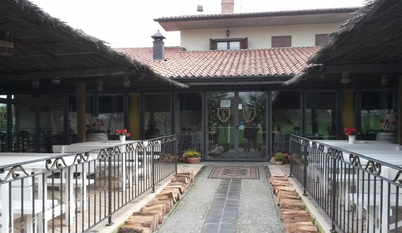 «Andate via ho il fucile». Ma i ladri se ne fregano