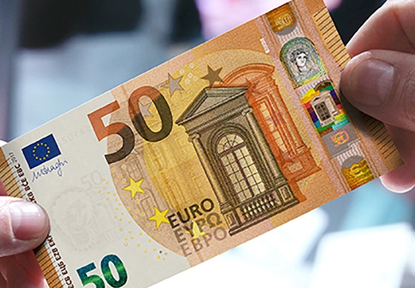 Anticontraffazione, entra in vigore la nuova banconota da 50 euro