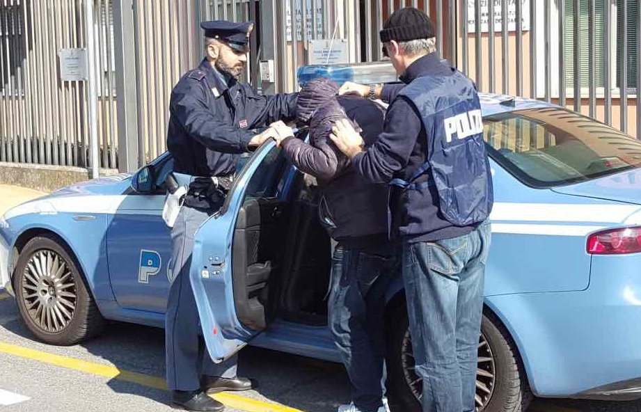 Arrestato un pregiudicato italiano