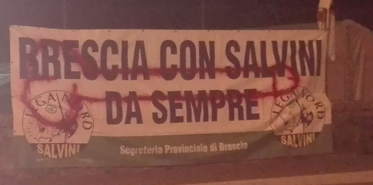 Atti vandalici per l’arrivo di Salvini