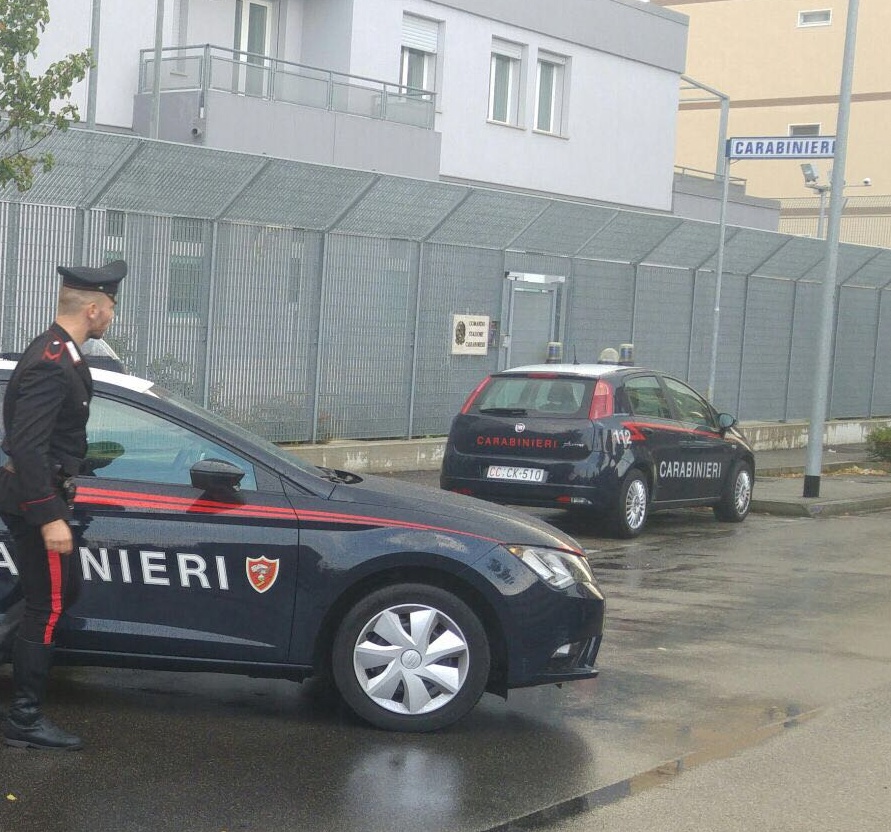 Blitz dei Carabinieri: tre arresti per droga