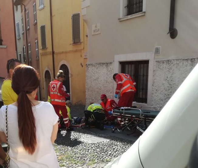 Brutta caduta in bicicletta: arriva l’elisoccorso