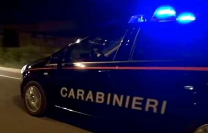 Pub aperto dopo il coprifuoco: sanzionati una decina di clienti e il titolare