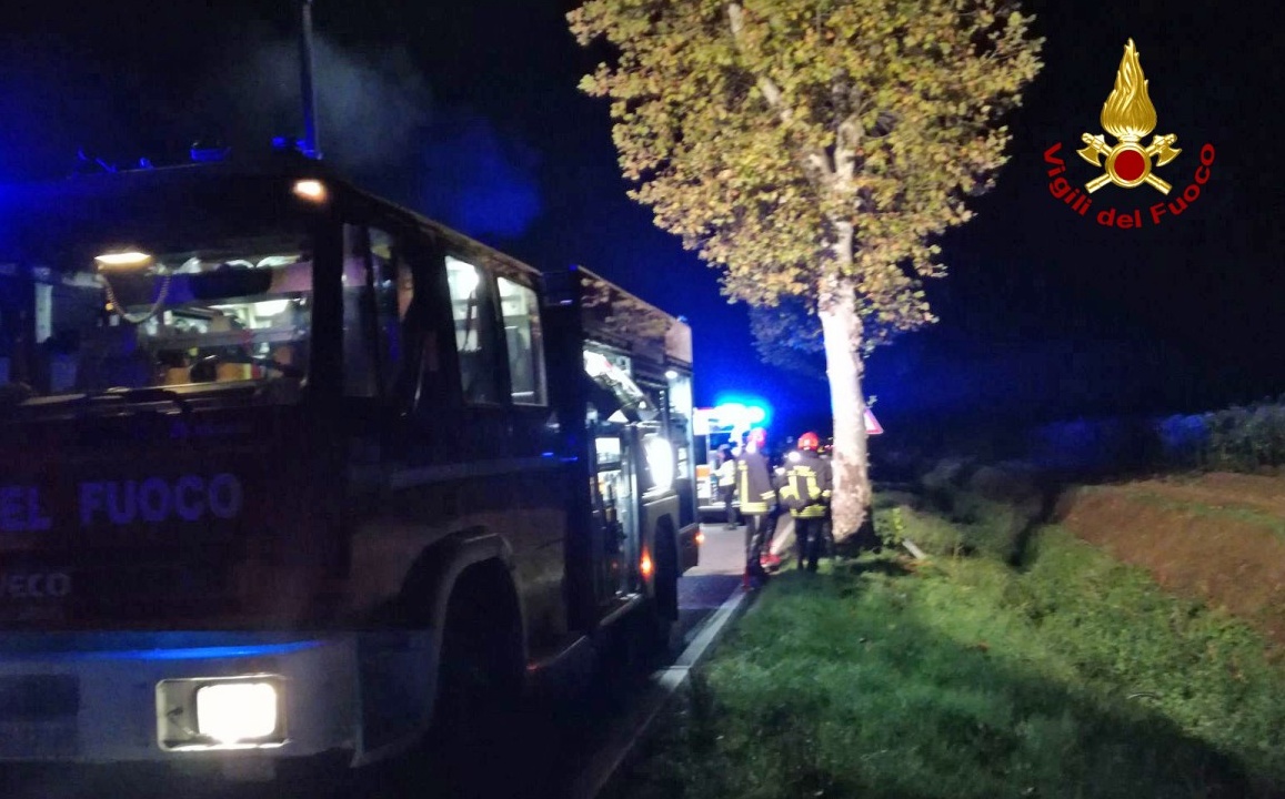 Ciclista 53enne trovato morto nel fosso