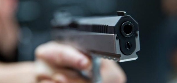 Cinque notizie che non lo erano
Una ancora sulla legittima difesa