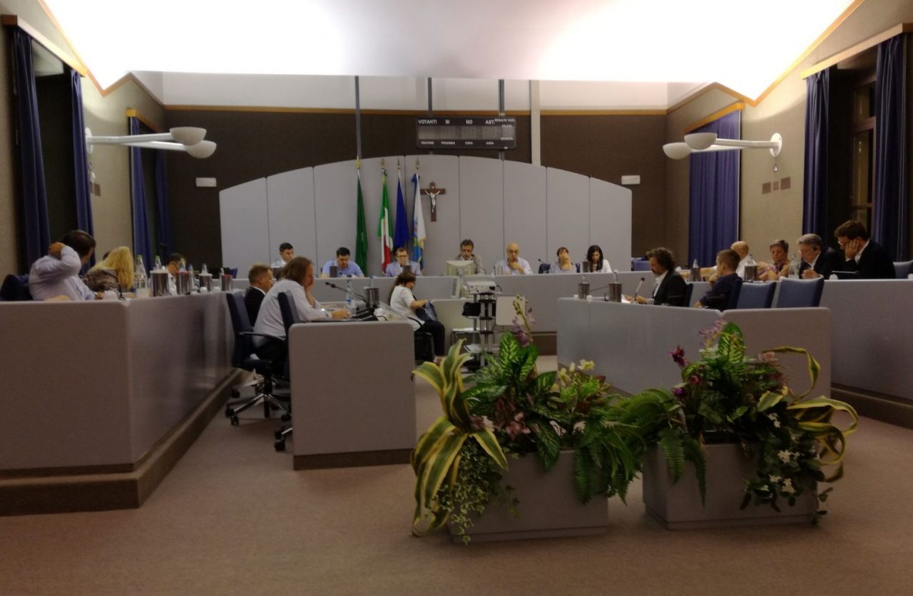 Consiglio di fuoco stasera a Desenzano: si vota il bilancio