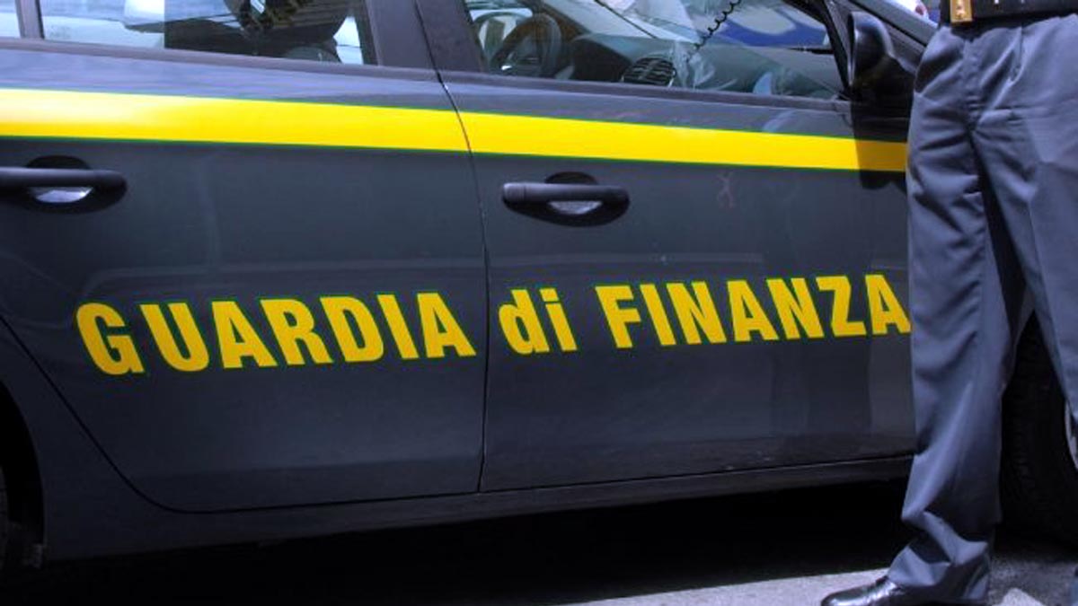 Benzinaio abusivo scoperto dalla Guardia di Finanza