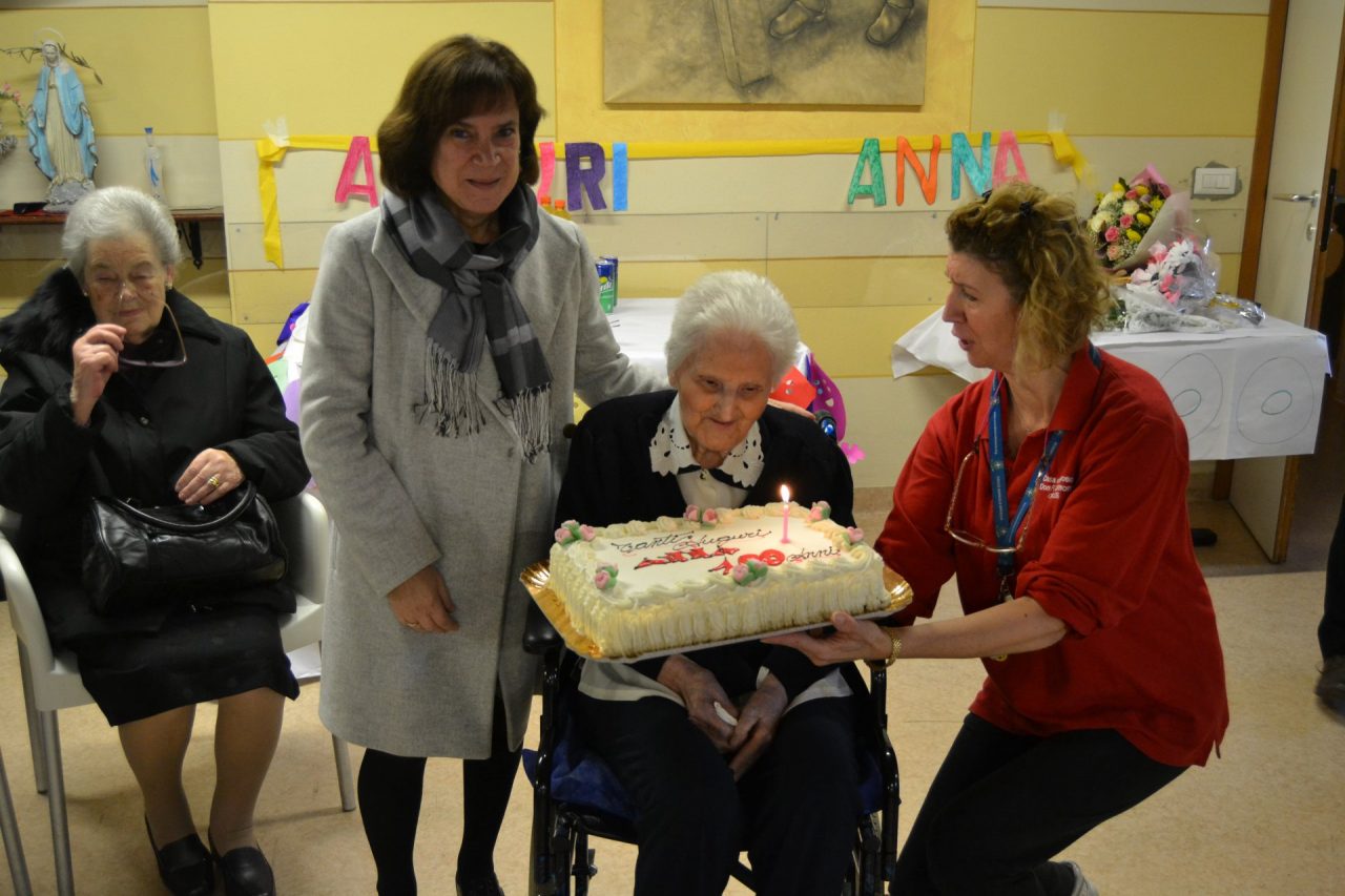 Nonna centenaria Grande festa per Anna