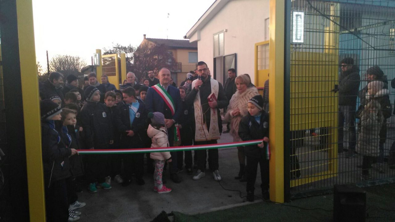 Taglio del nastro al campo polisportivo Don Aldo