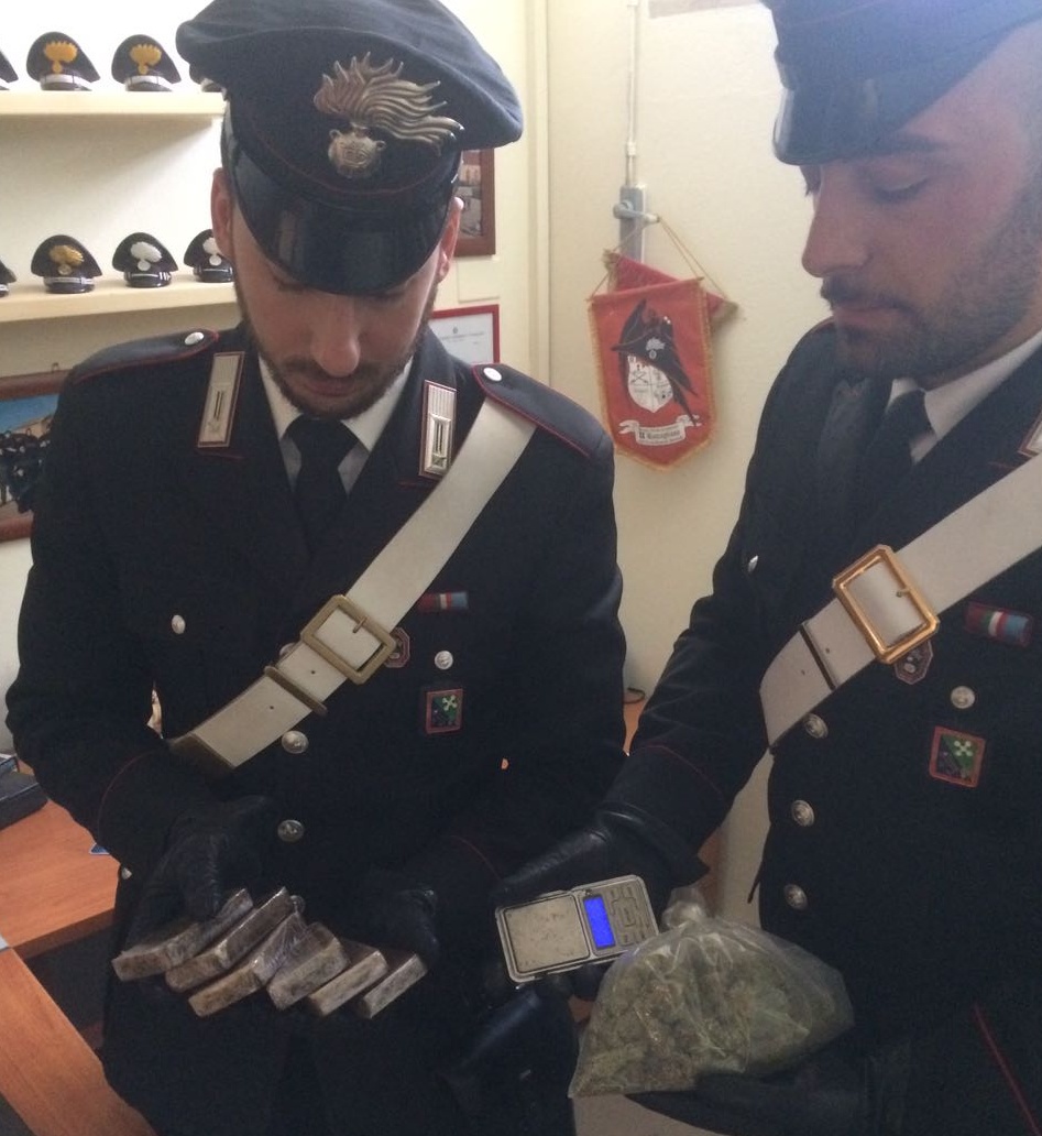 Droga, arrestato 20enne