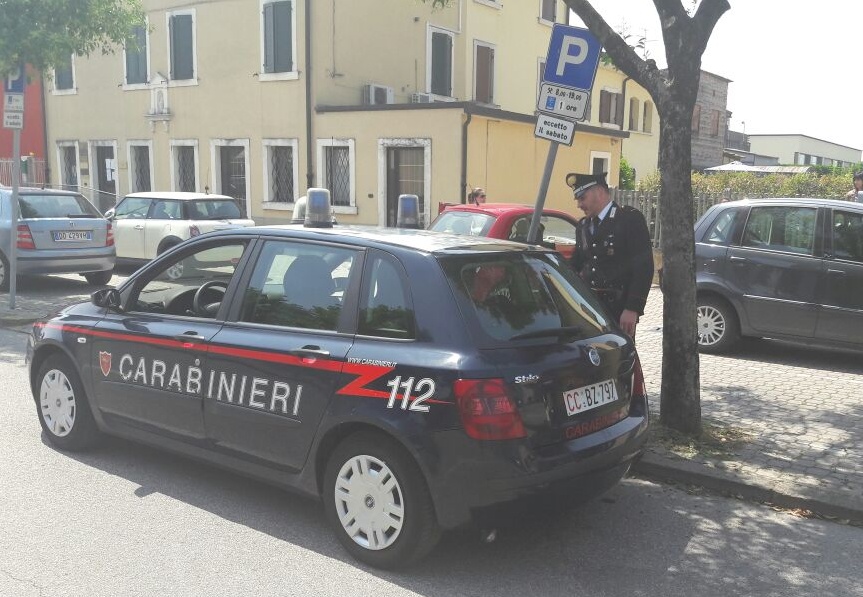 Due persone in carcere per furti e droga