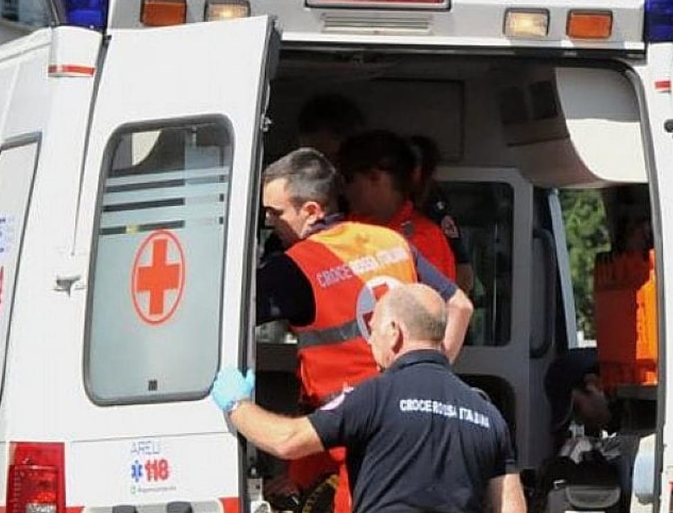 Esce di strada e muore a 47 anni