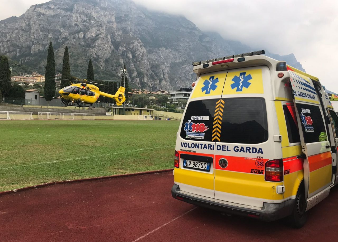 Frontale auto-moto. Intervengono i Volontari del Garda e l’elisoccorso