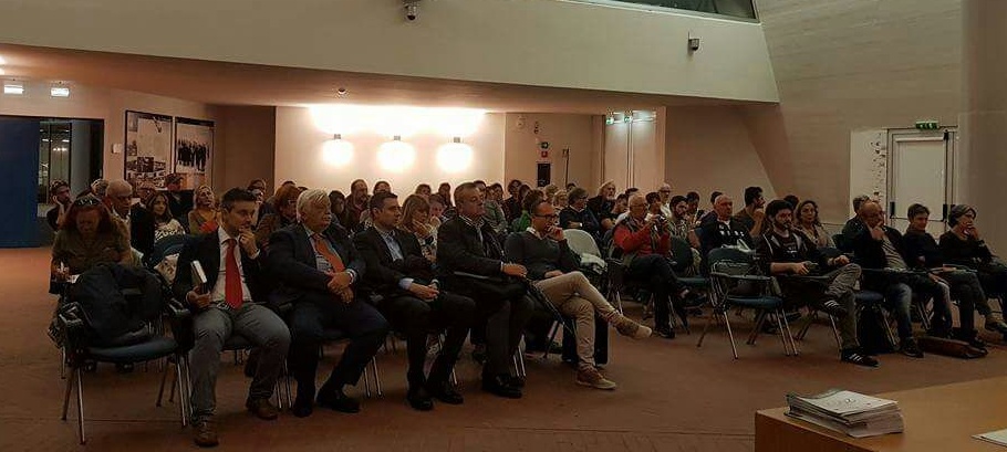 «Genitori si cresce» in biblioteca