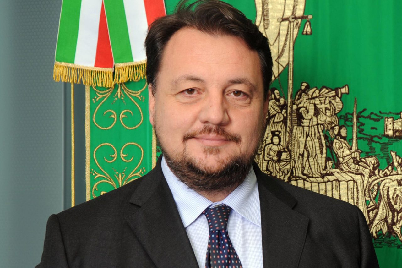 Tutela prodotti Gianni Fava al convegno a Mantova