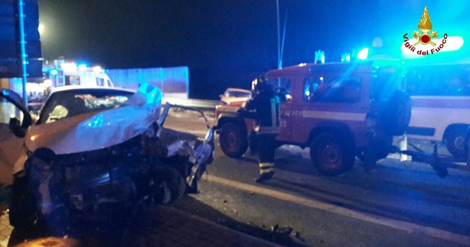 «Guidava ubriaco e senza patente»