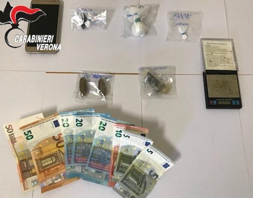 Hashish e cocaina, giovane nei guai