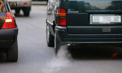 Il Garda invaso dalle auto: aria in peggioramento