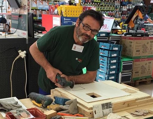 Cercate marito? Lo trovate… in affitto