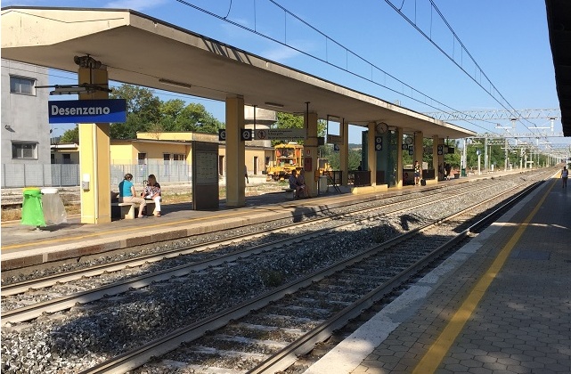 In stazione con un coltello