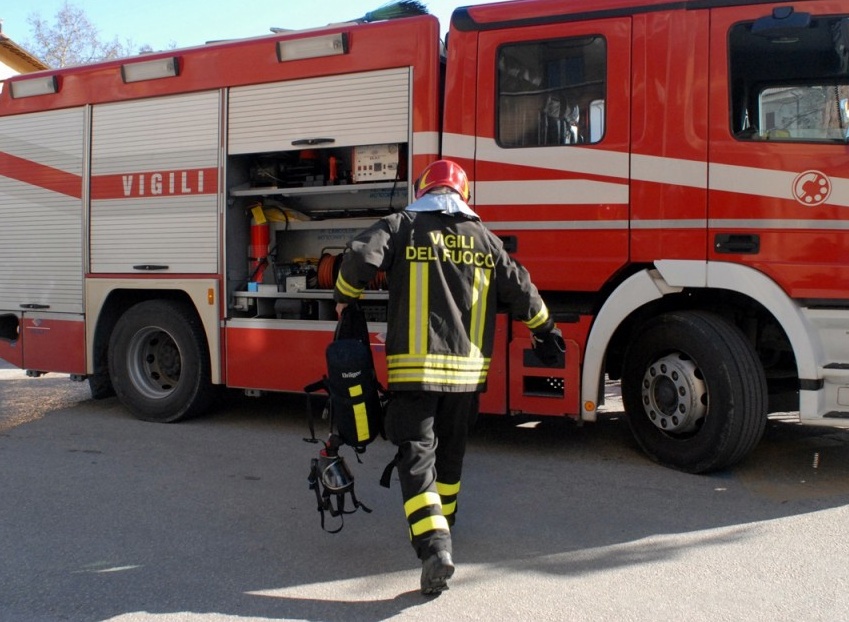 Incendio, lievi danni al teatro Dim